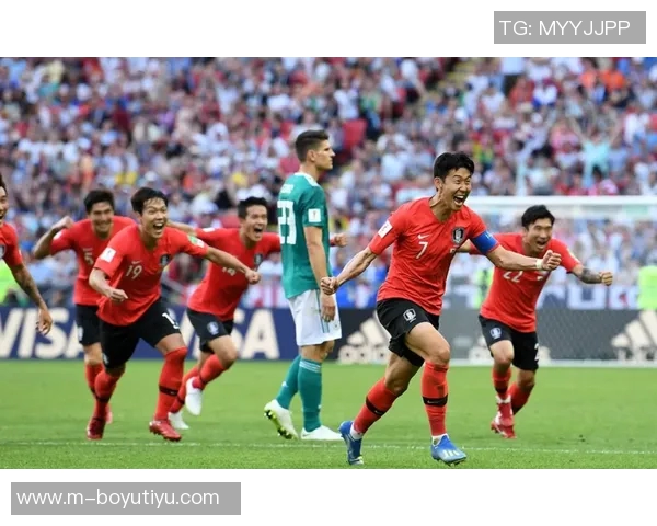 拉普拉塔大学生主席因拒绝列队遭禁足半年11名球员被停赛两场 拉普拉塔大学生主席因拒绝列队遭禁足半年11名球员被停赛两场