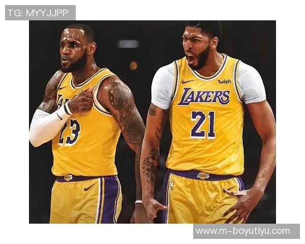 湖记：里夫斯季后赛场均167分表现不俗评价过早需谨慎